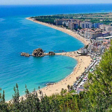 Апартаменты Apartamento Puerto Con Piscina Бланес Экстерьер фото